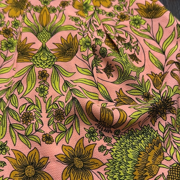 🟤 H&M PINK & GREEN FLORAL ROMPER SIZE 4 - Picture 3 of 5